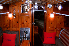 Main saloon fwd Concordia #19 Otter